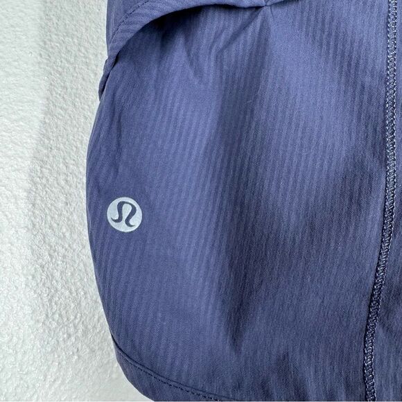Lululemon Speed Up Lined Short Navy Blue Stripe Running Gym Women’s Size 8 - Picture 5 of 7